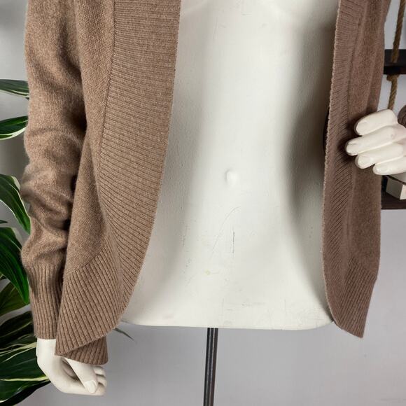 Two Bees Cashmere Tan Star Back Open Cardigan - Picture 4 of 7